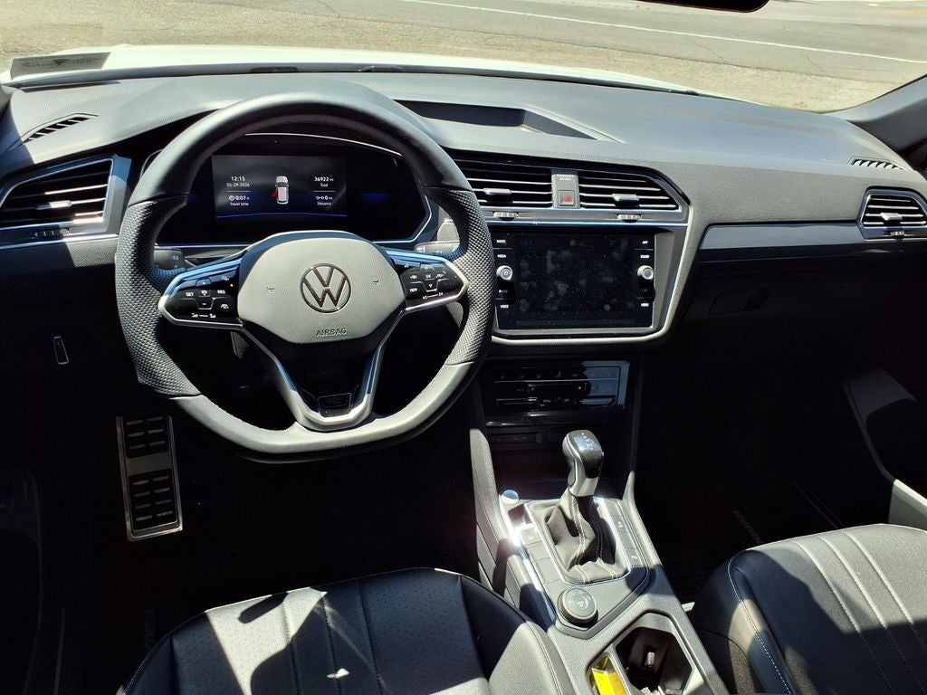 2022 Volkswagen Tiguan 2.0T SE R-Line Black