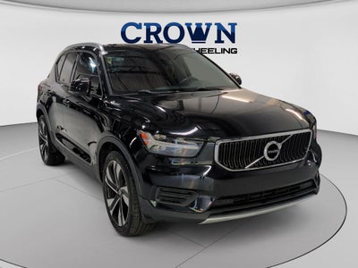 2020 Volvo XC40 Momentum