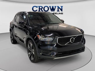 2020 Volvo XC40 Momentum